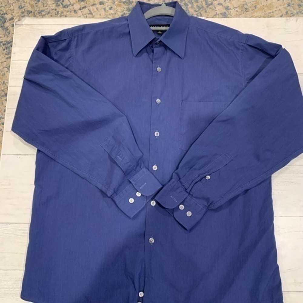 Perry Ellis blue button down dress shirt size 34/35